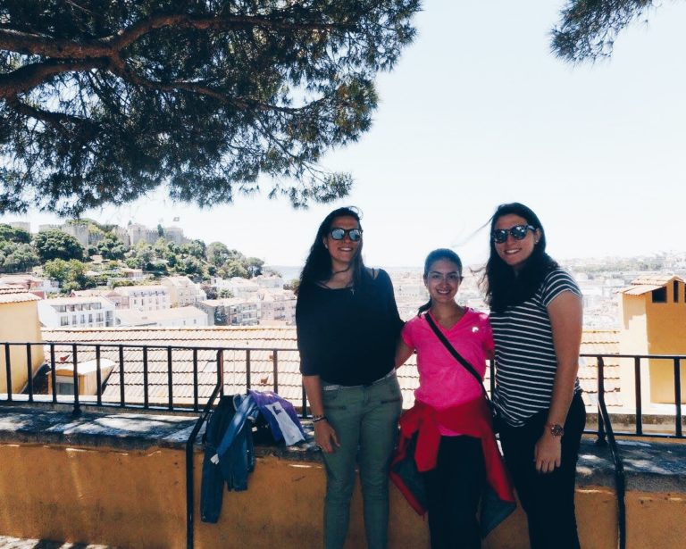 Make Friends Abroad with España Ida y Vuelta from FIU