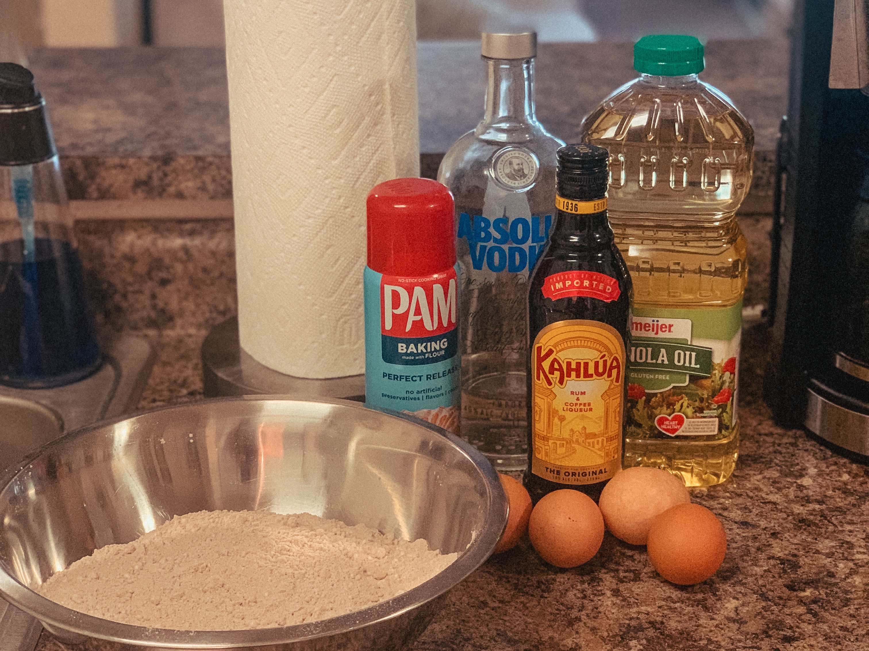Easy Steps to Making a Kalua Cake