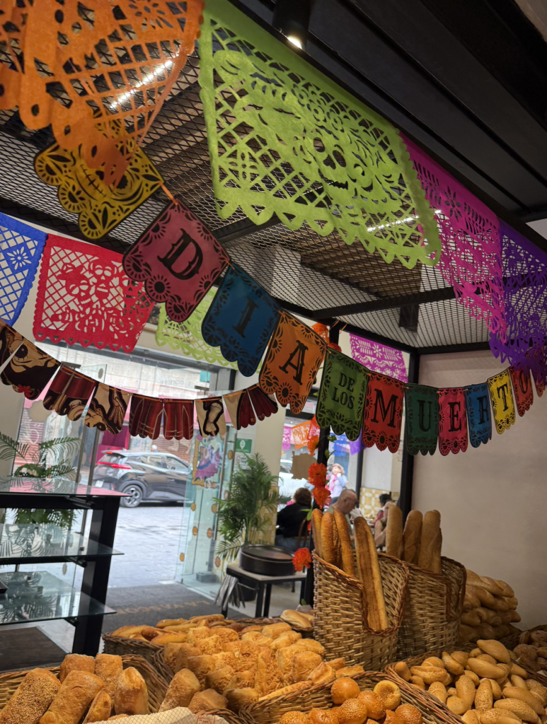 Pastelería y Panadería Lecaroz La Vasconia in Mexico City, Mexico