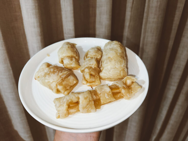 Make an Easy Apple Puff Pastry with Me